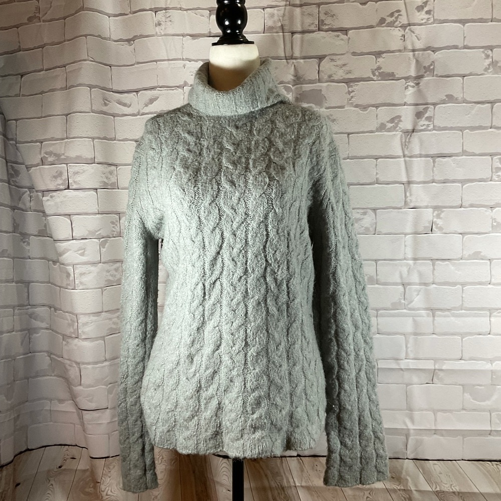 “ROOTS” Grey Cable Knit Sweater.